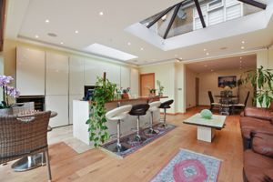 Photo 10- click for photo gallery